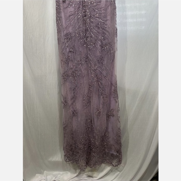 NEW $798 Mac Duggal [ 8 ] Flutter Embellished Lace Gown Vintage Liliac‎ Purple - Picture 15 of 16